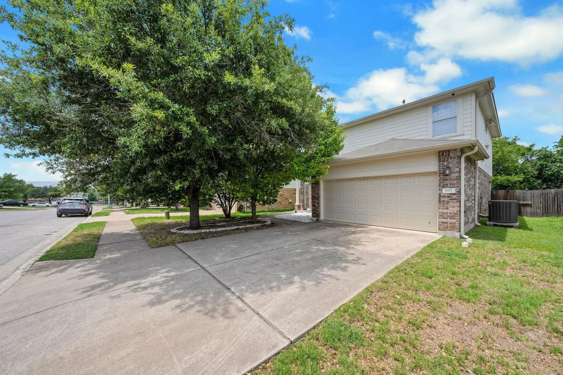 Photo of 633 Sweet Leaf LN