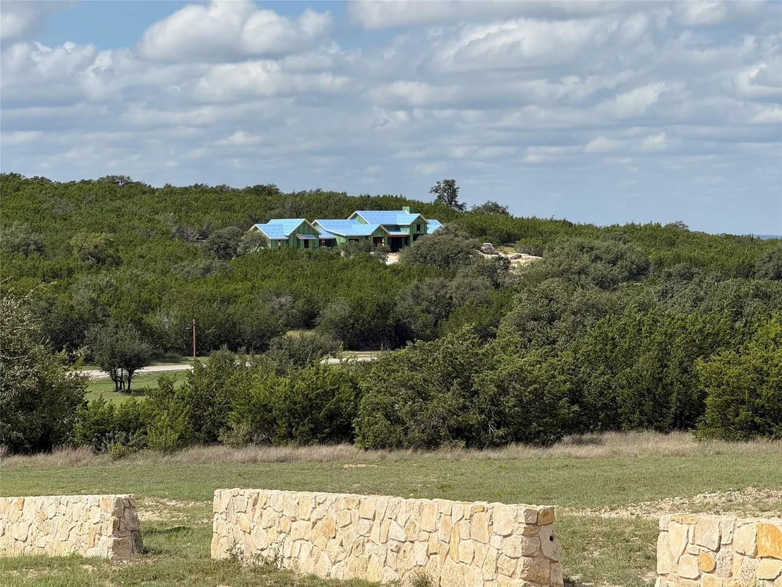 Photo of 225 Round Mountain DR