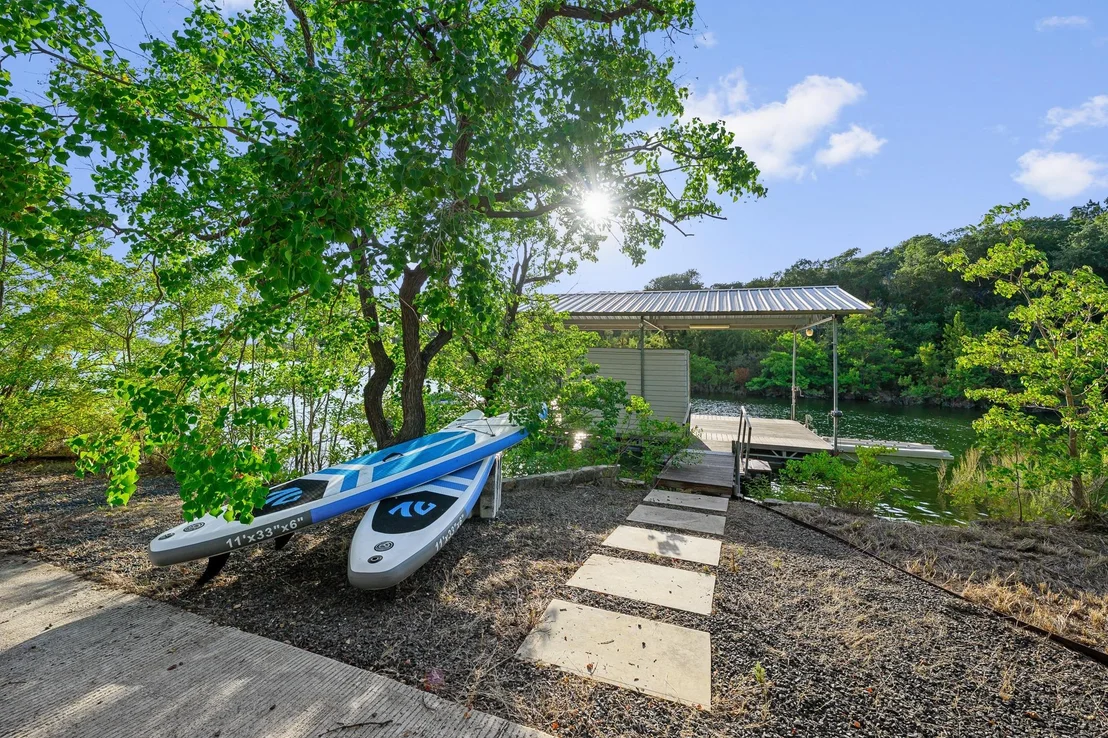 Photo of 8012 Bernard ST