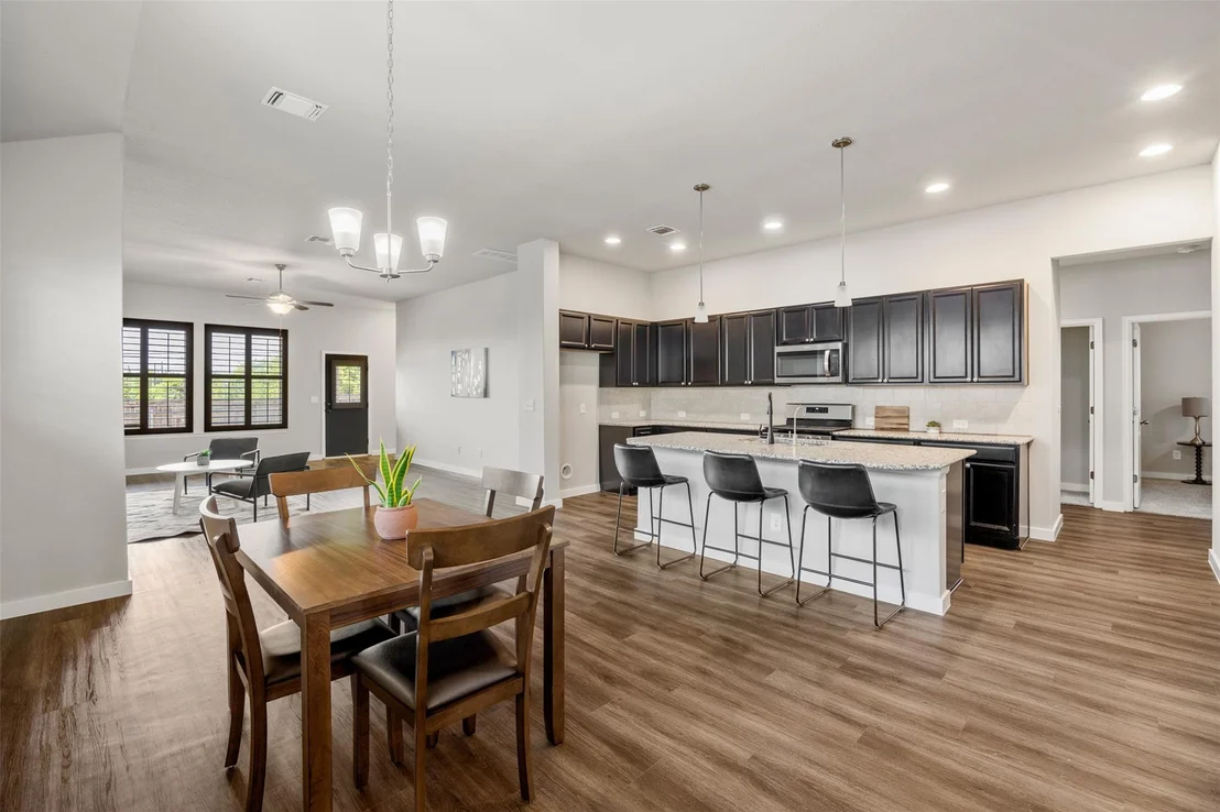 Photo of 721 Bridgestone WAY
