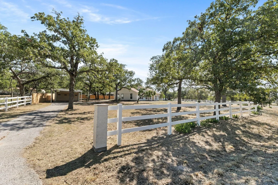 Photo of 601 S Chaparral