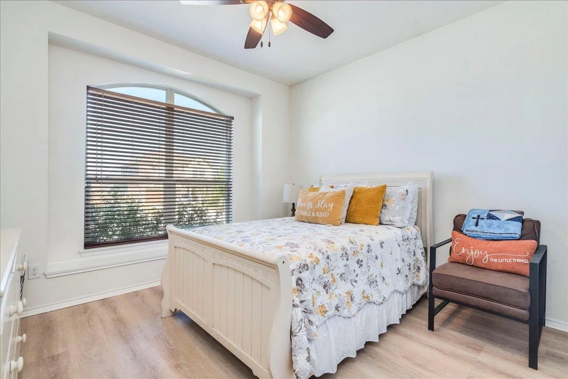 Photo of 1040 Verna Brooks WAY