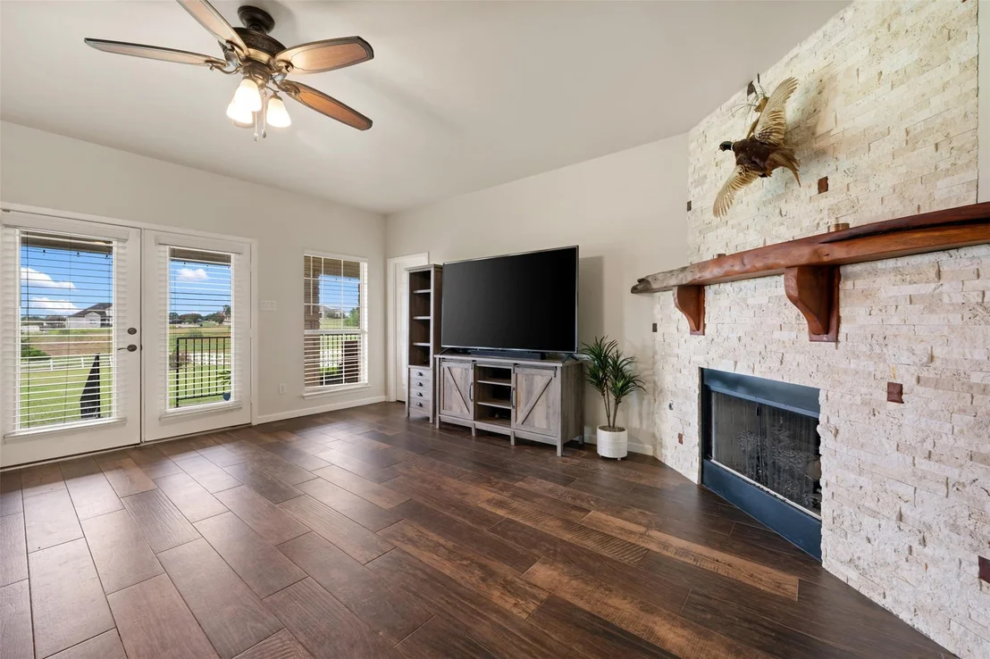 Photo of 111 Lookout CIR