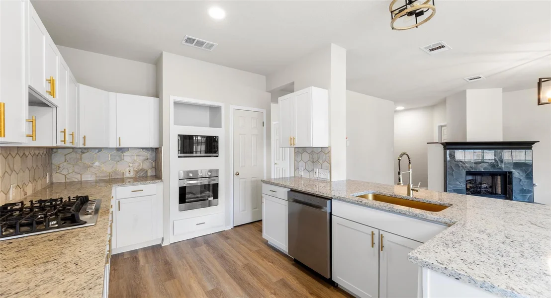 Photo of 412 Tamara DR