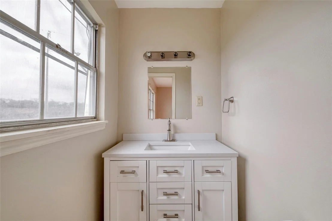Photo of 103 Robin LN