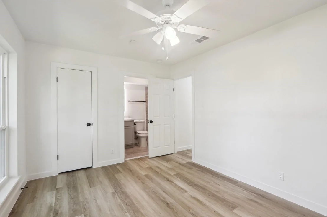Photo of 9807 Kendal DR
