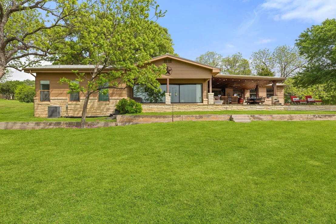Photo of 104 Bluebonnet CIR