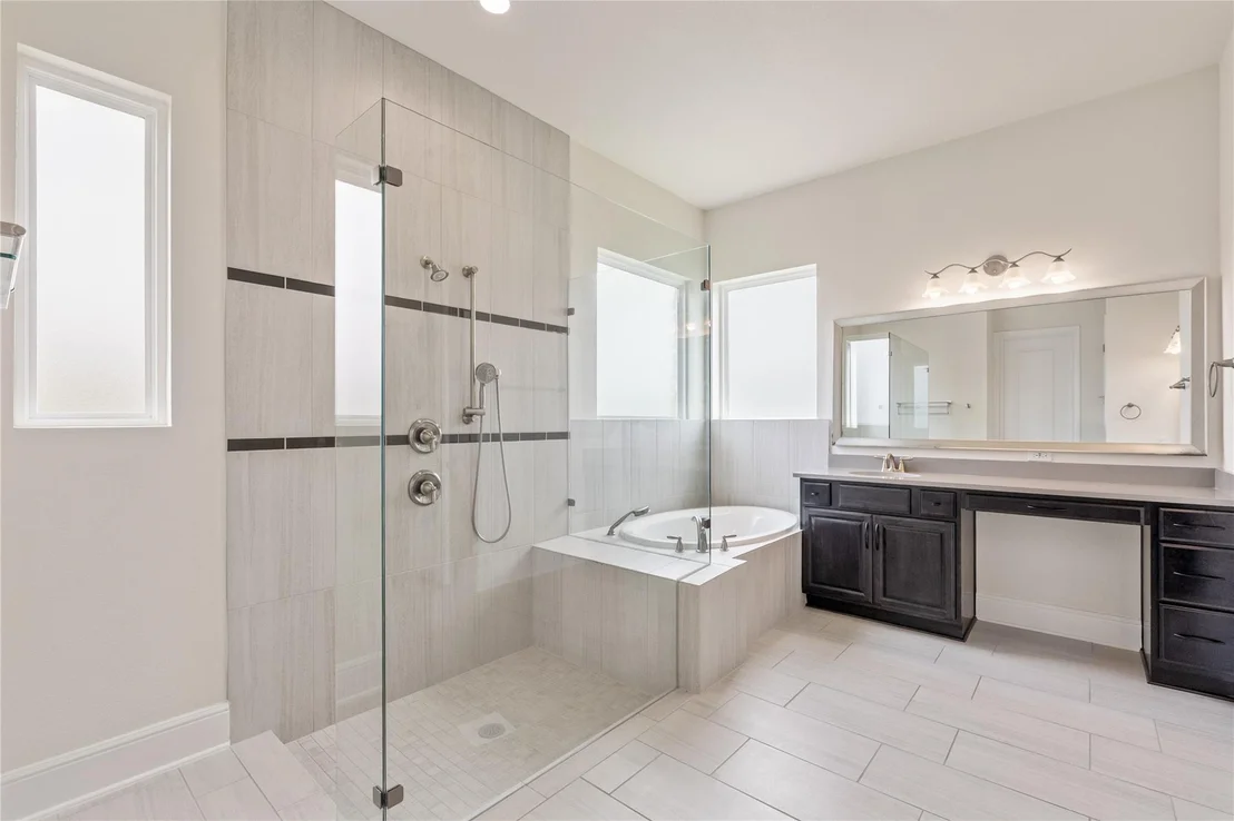 Photo of 412 Lindale CV