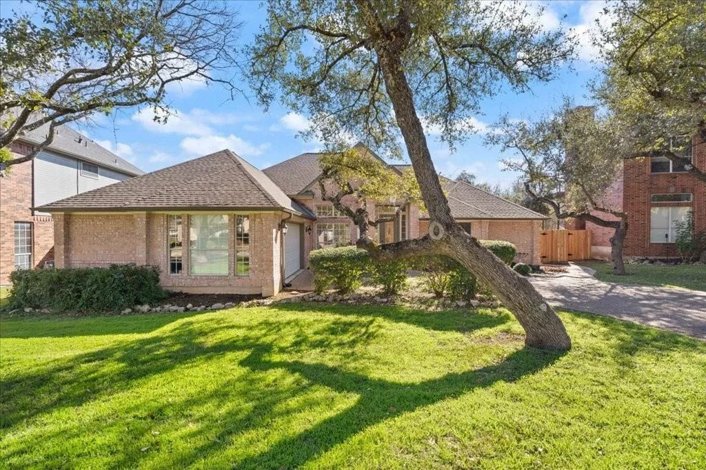 Photo of 10113 Planters Woods DR