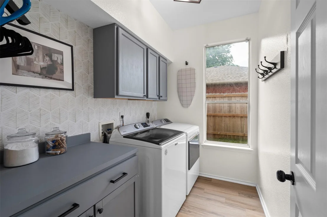 Photo of 7107 Kevin DR