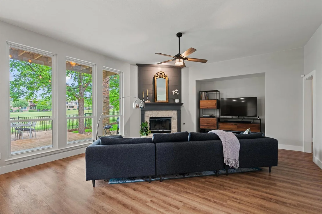 Photo of 1308 Hillridge DR