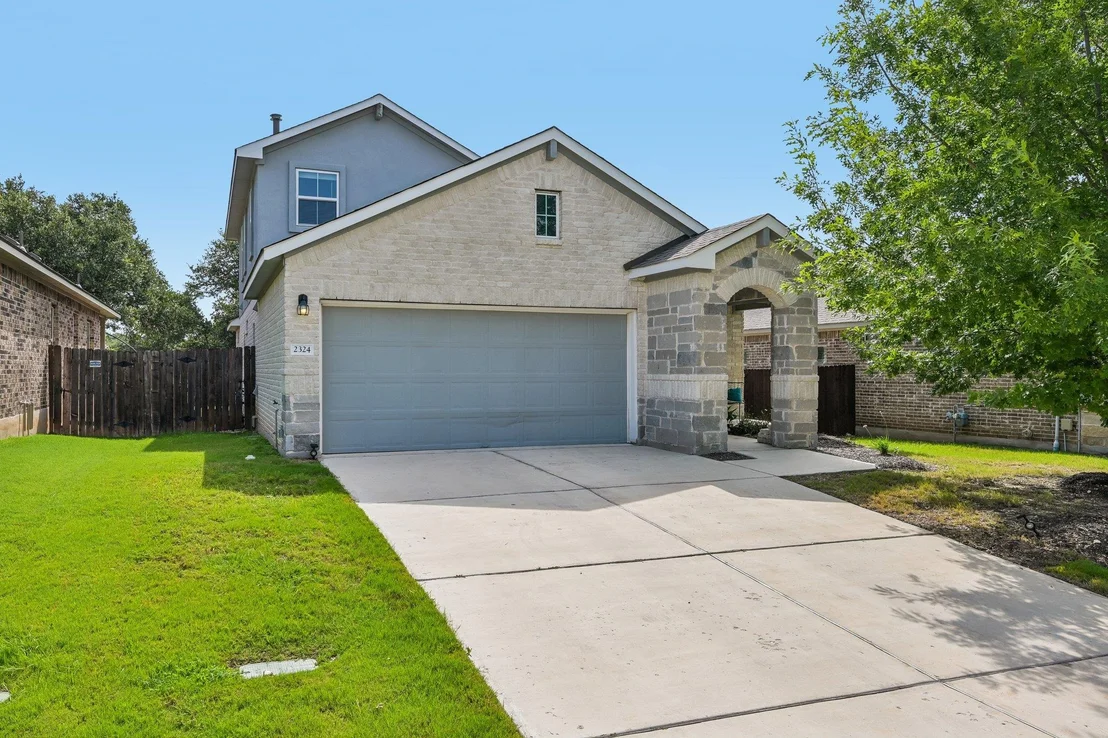 Photo of 2324 Singletree BND