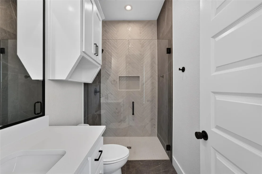 Photo of 101 Lakeview CT