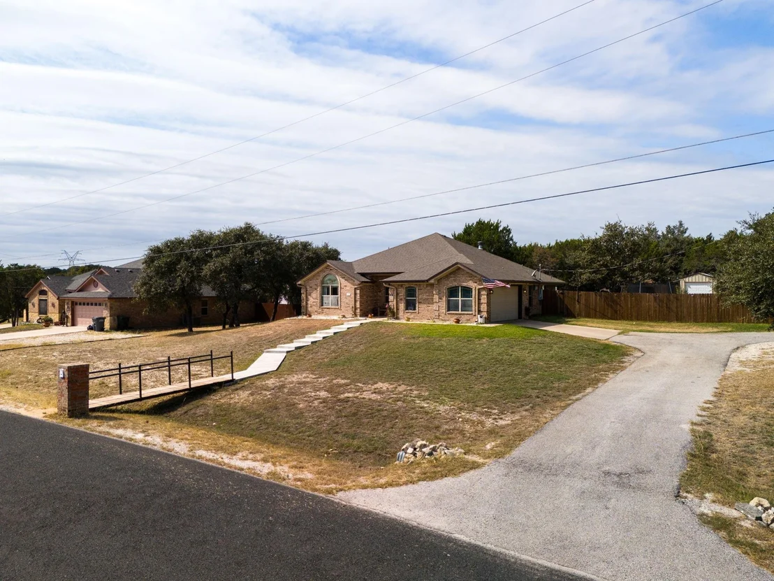 Photo of 122 Bobcat CIR