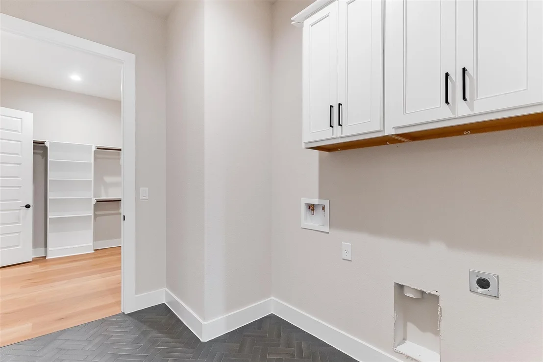 Photo of 130 Draper LN