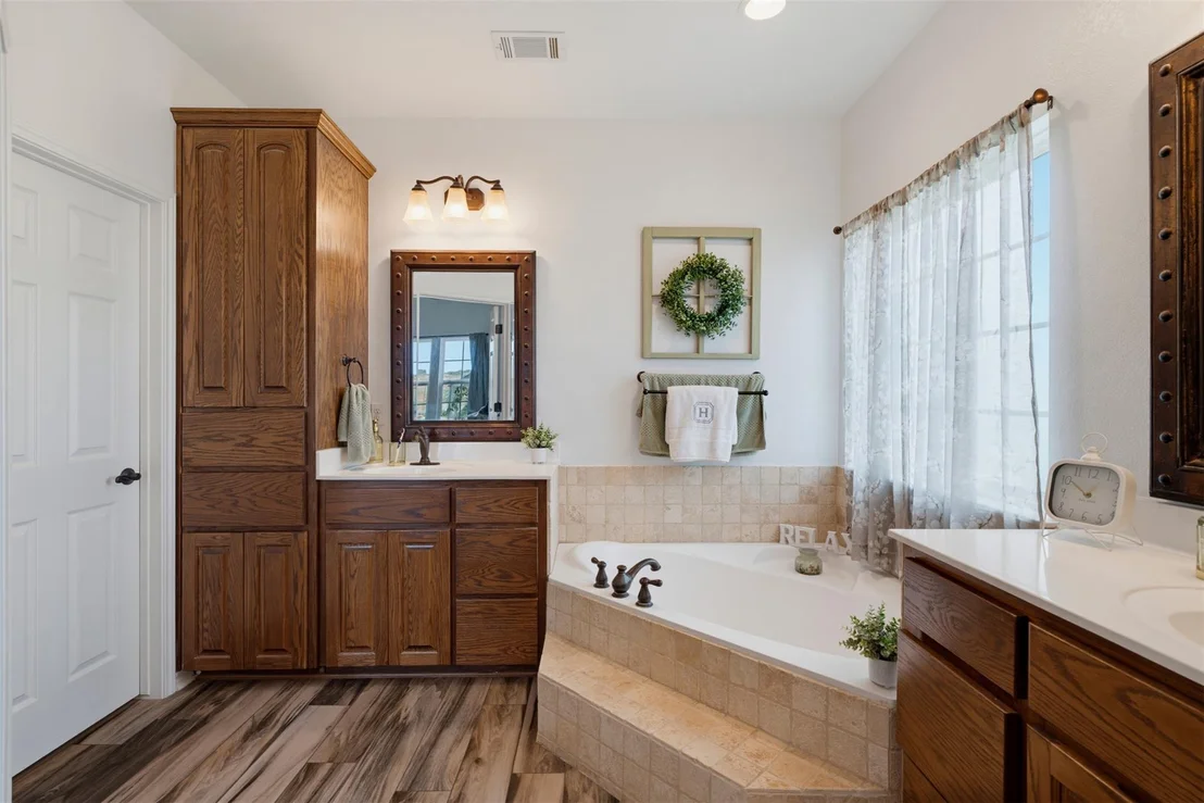 Photo of 4493 County Road 304