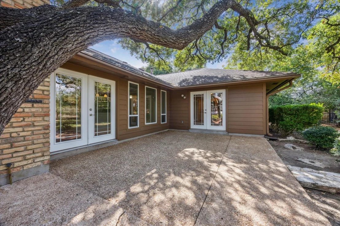 Photo of 1318 Lost Creek BLVD