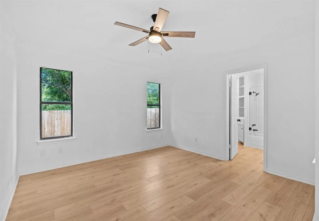 Photo of 2101 Boxwood PATH
