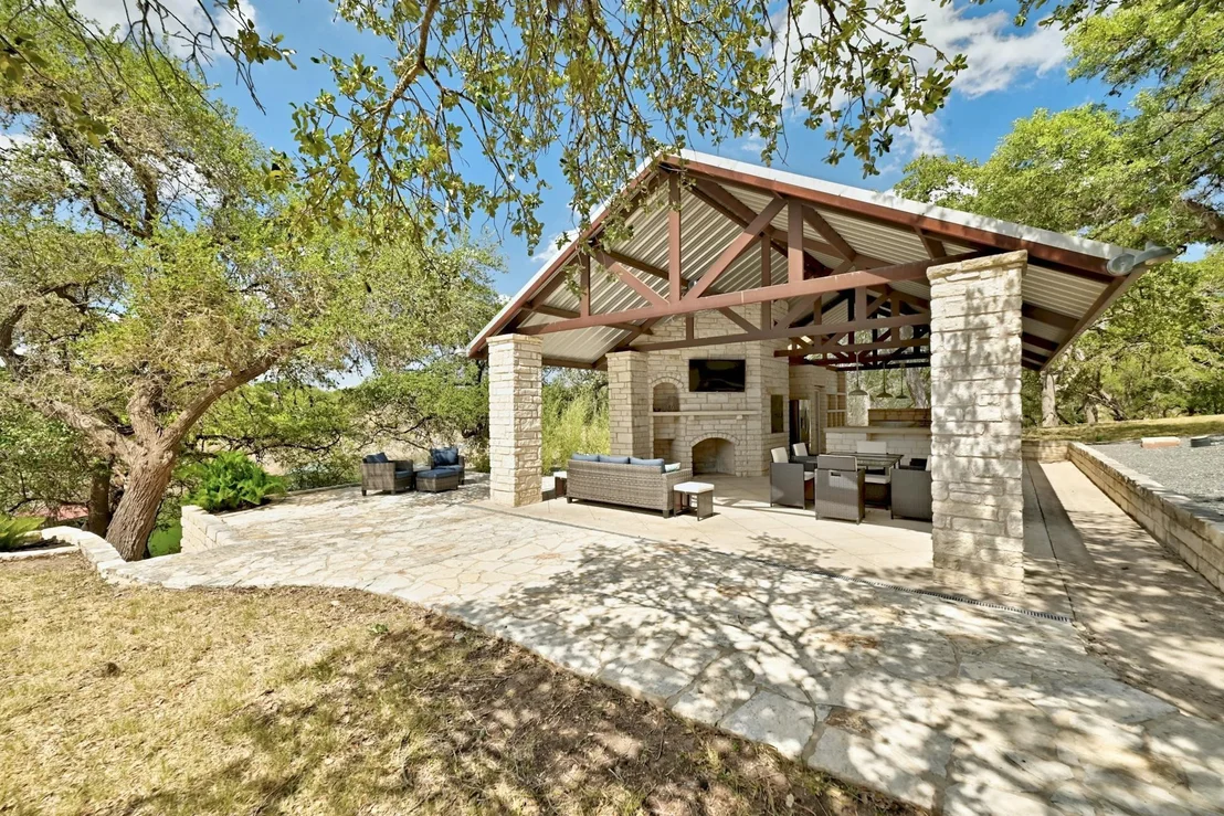 Photo of 6021 Circle J RD