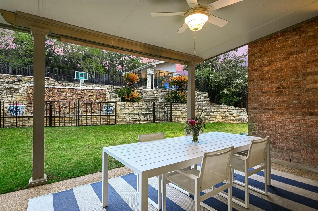 Photo of 2112 Cliffs Edge DR