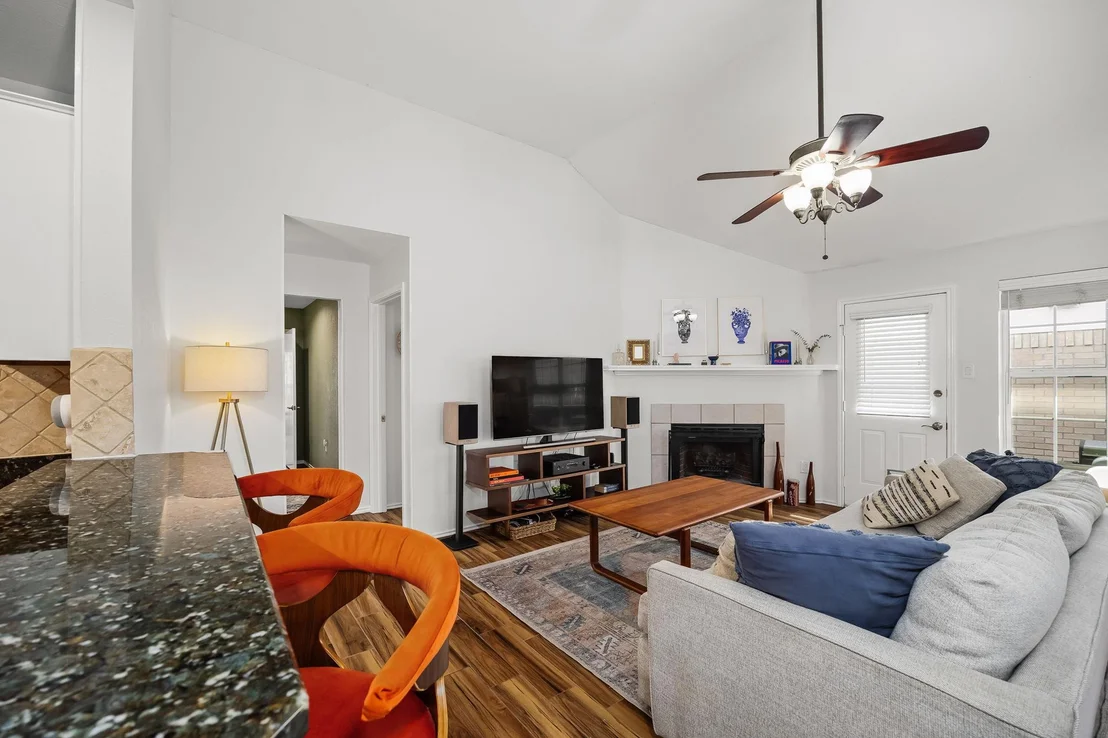 Photo of 1112 Faircrest DR
