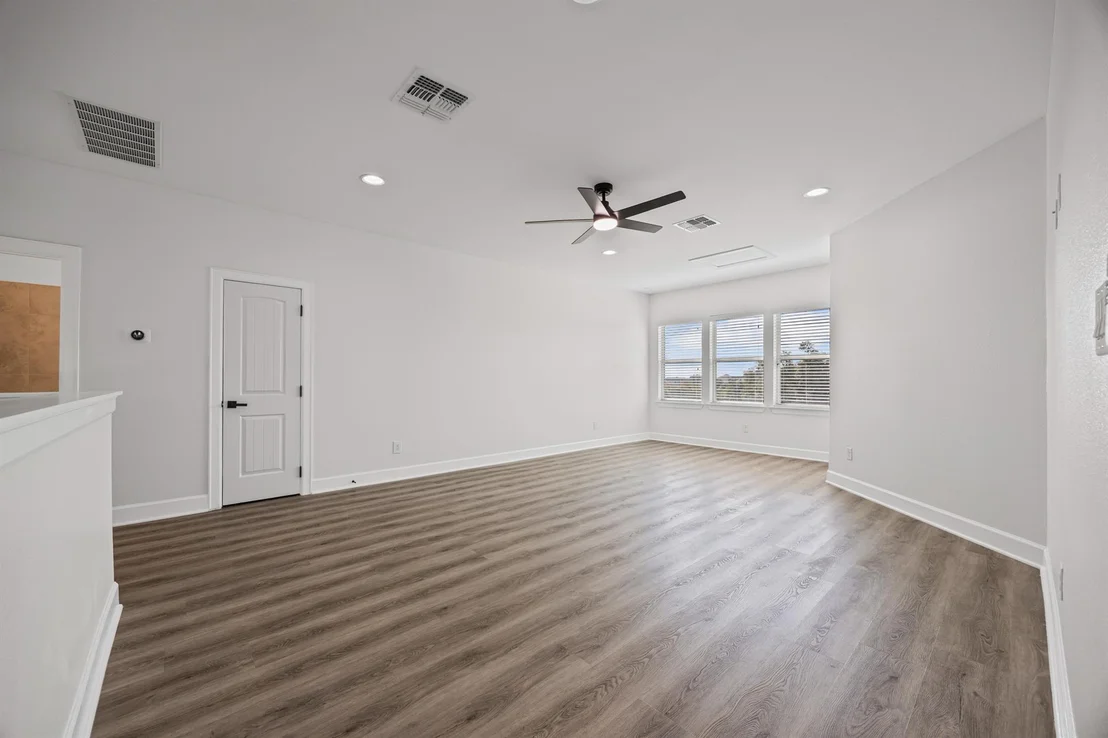Photo of 162 Topaz CIR