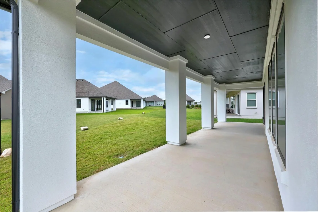 Photo of 213 Oakley PASS