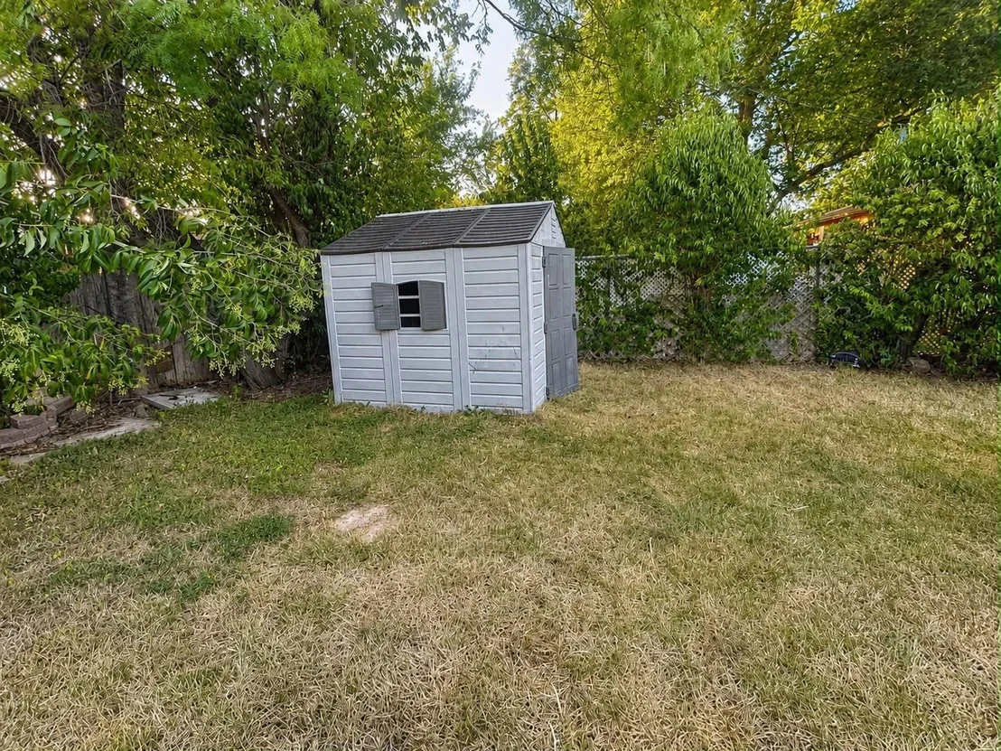 Photo of 1909 Heathwood CIR
