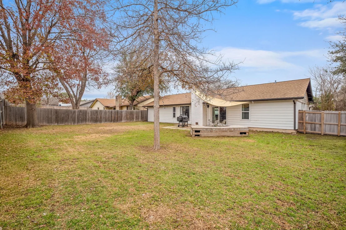 Photo of 9300 Meadow Vale