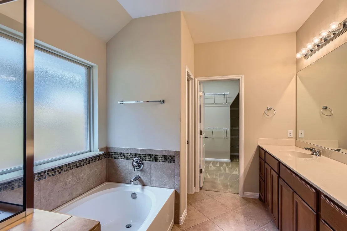 Photo of 9728 Alex LN