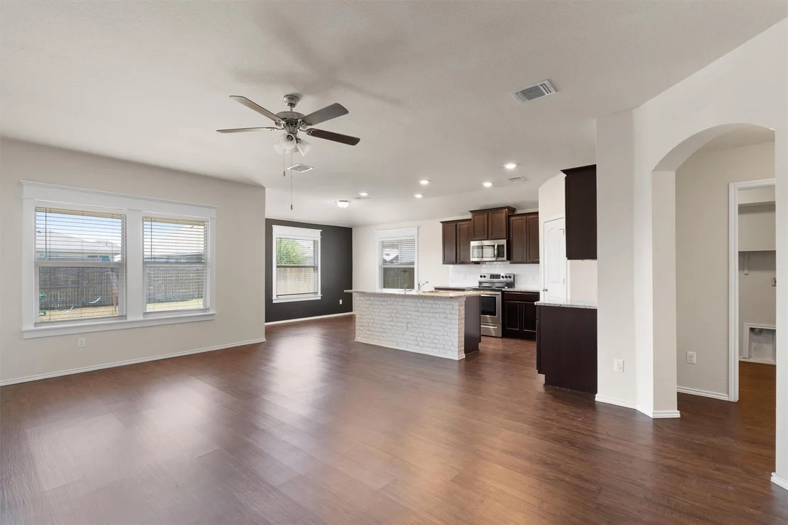 Photo of 162 Beth Ann LOOP