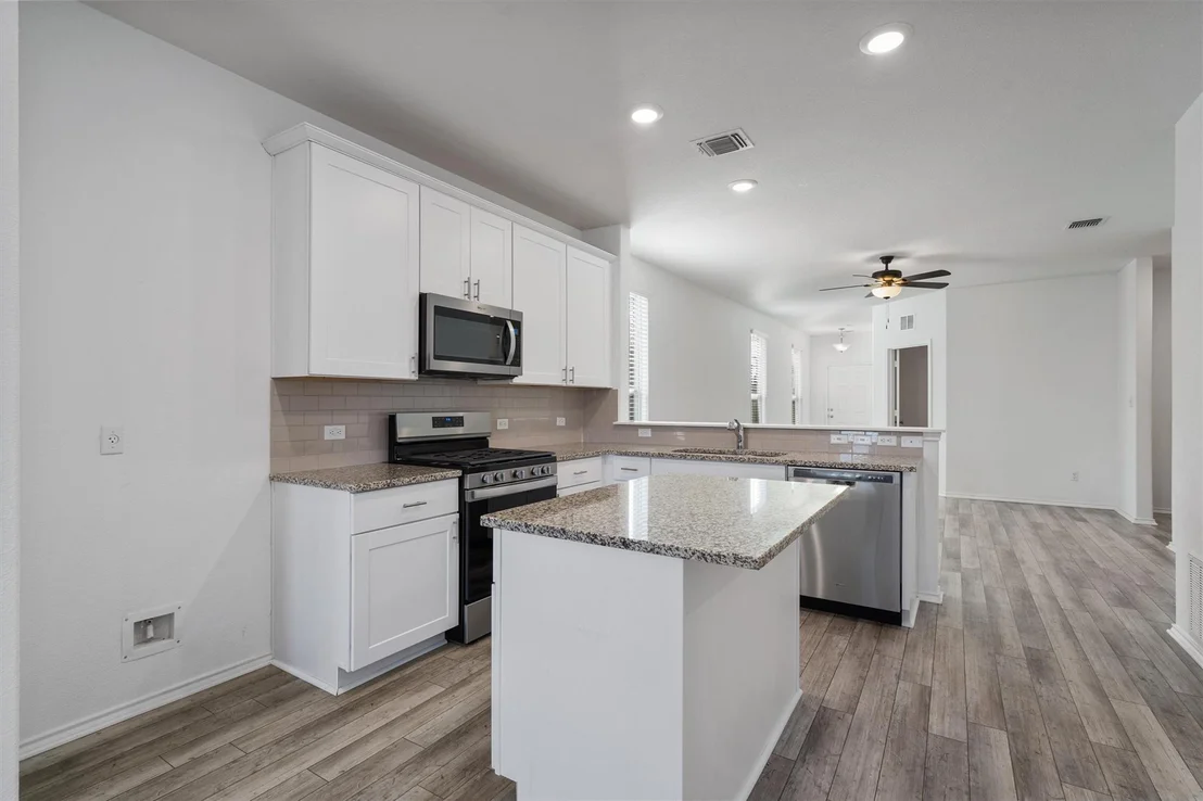 Photo of 337 Harper LN