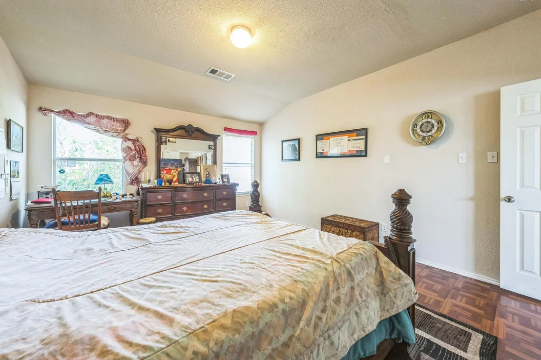 Photo of 633 Sweet Leaf LN