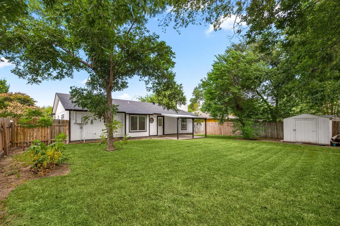 Photo of 1501 Sagebrush DR