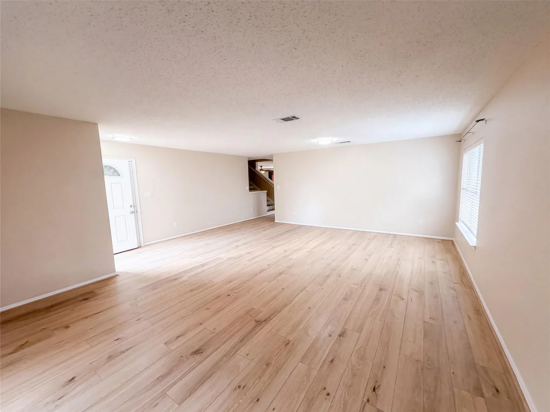 Photo of 2727 High Point DR