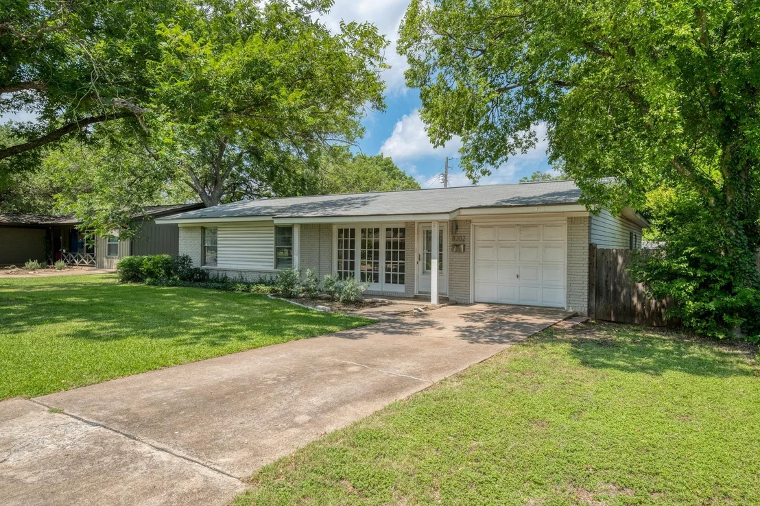 Photo of 8202 Polar DR