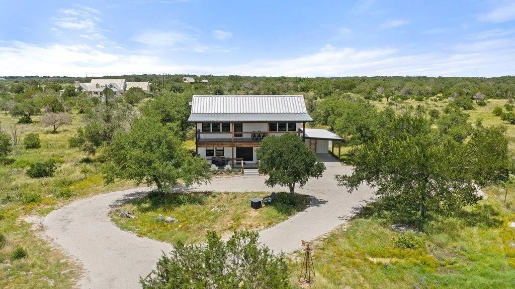 Photo of 784 River View DR