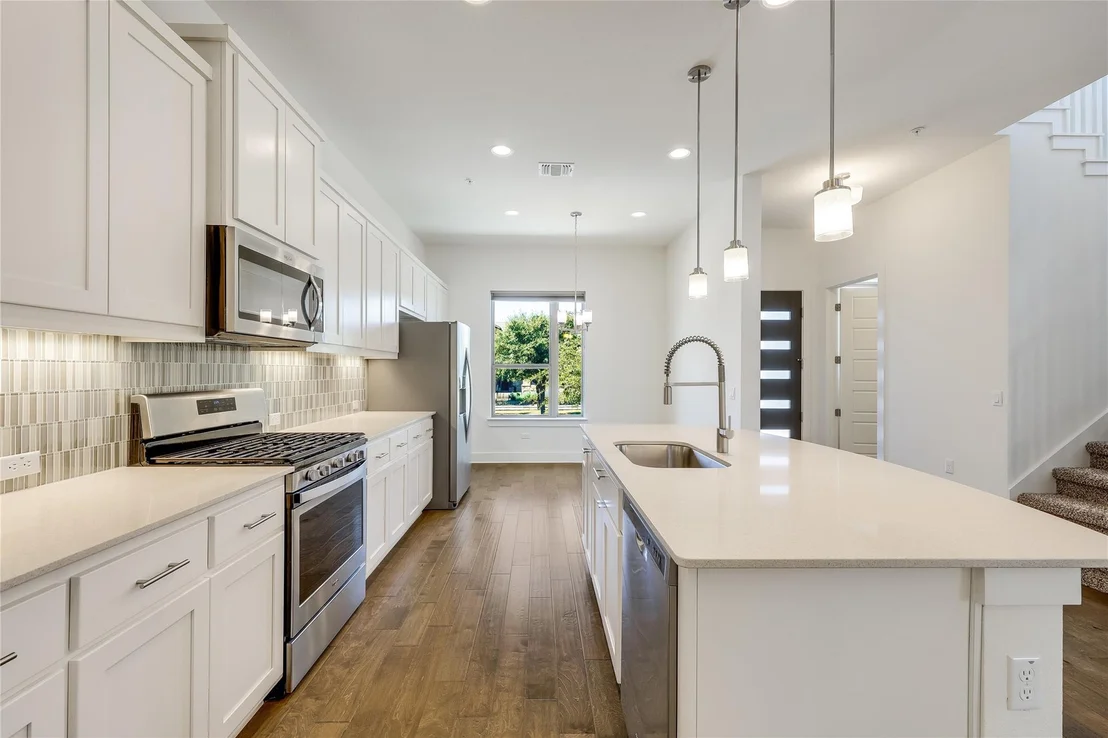 Photo of 4537 Berkman DR