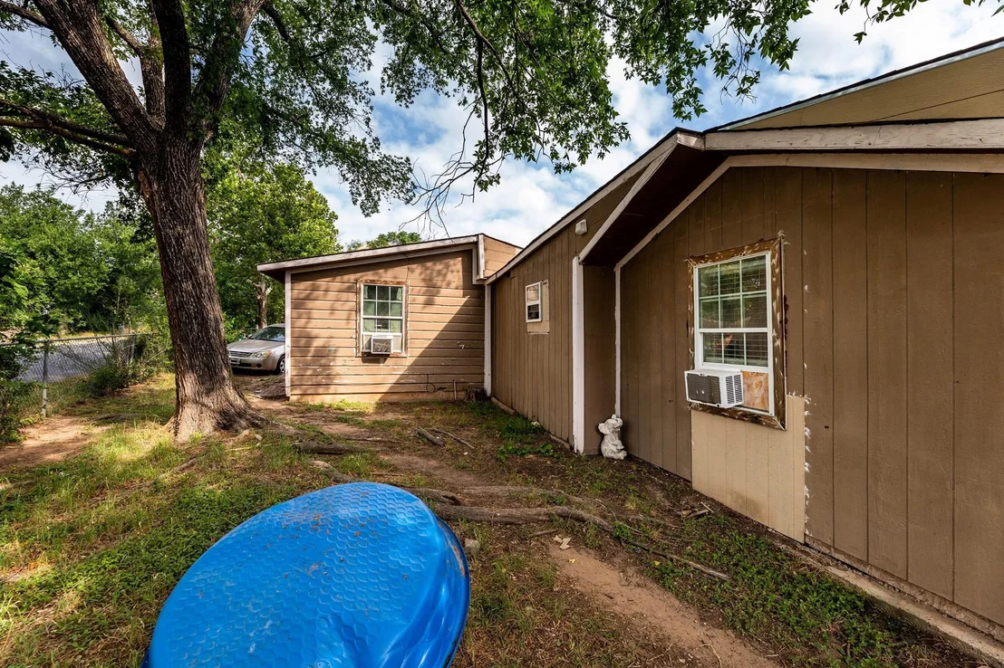 Photo of 1144 Mason Ave