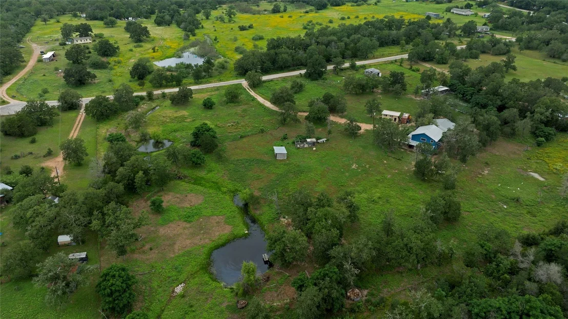 Photo of 376 Jones RD