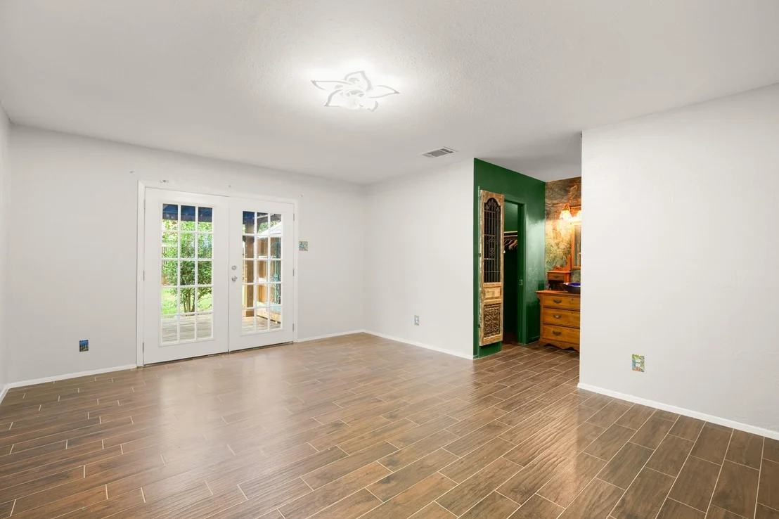 Photo of 211 Woodmont DR