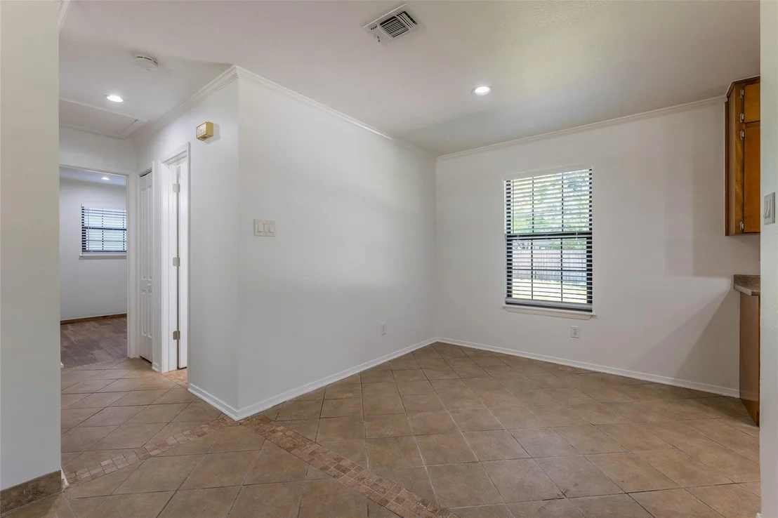 Photo of 1204 Barbara DR