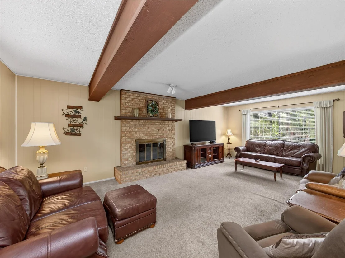 Photo of 12901 Sherbourne ST
