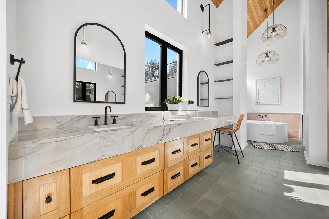 Photo of 7805 Lazy River CV