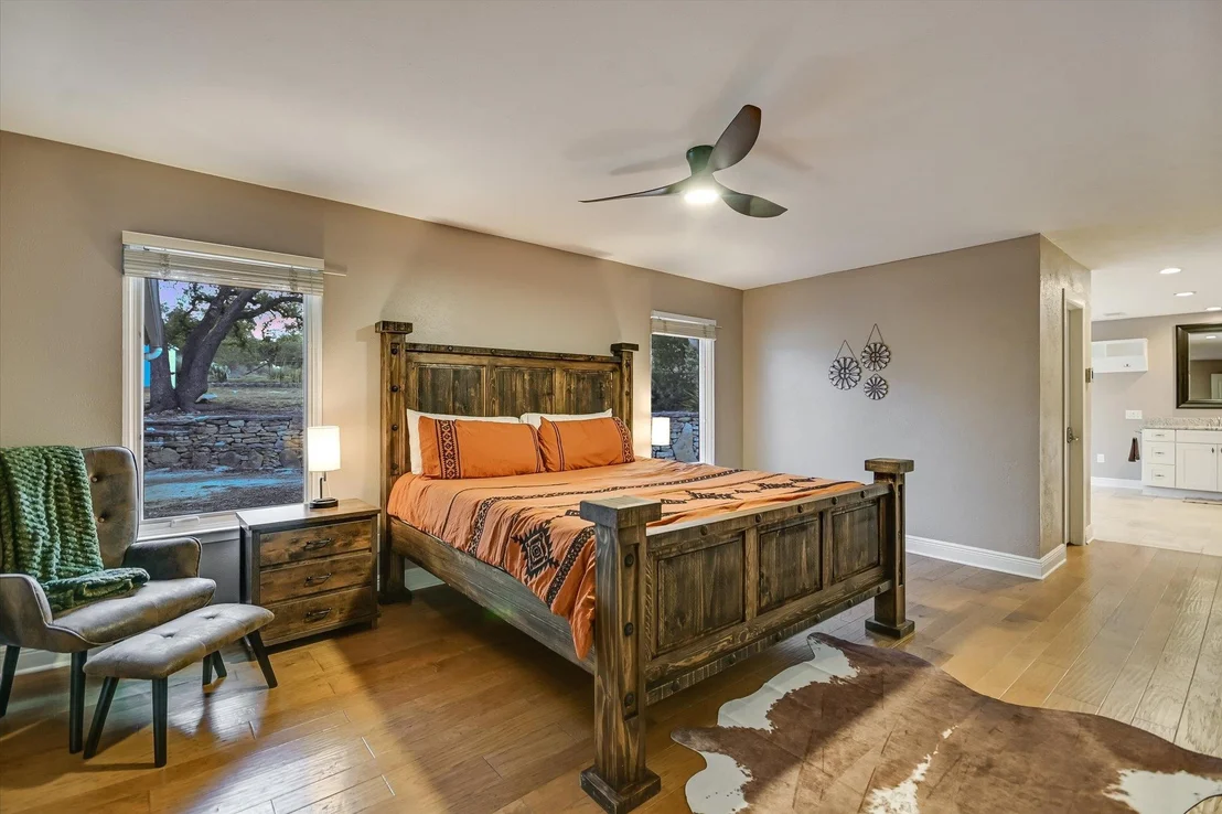 Photo of 878 Ranch Road 2766