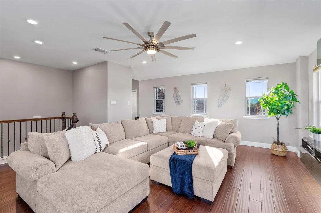Photo of 1055 Toltec TRL