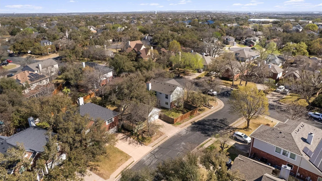 Photo of 8423 Racine TRL