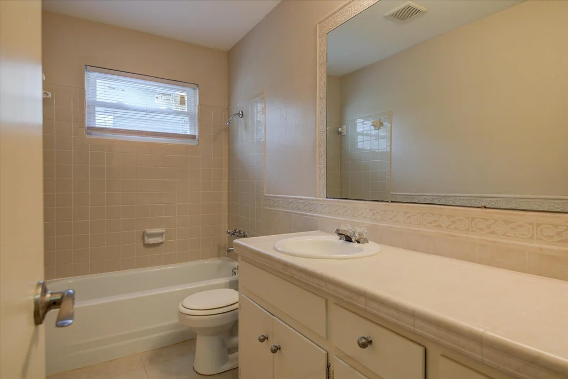 Photo of 1100 Colony North DR