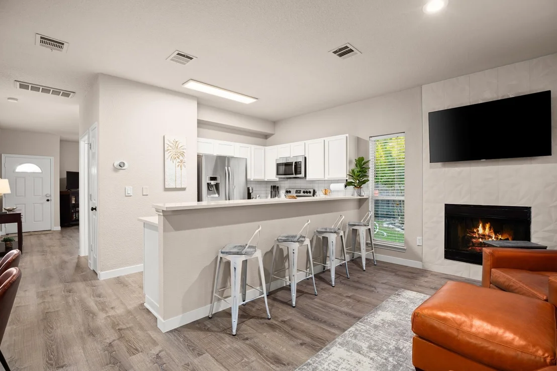 Photo of 2534 Georgian DR