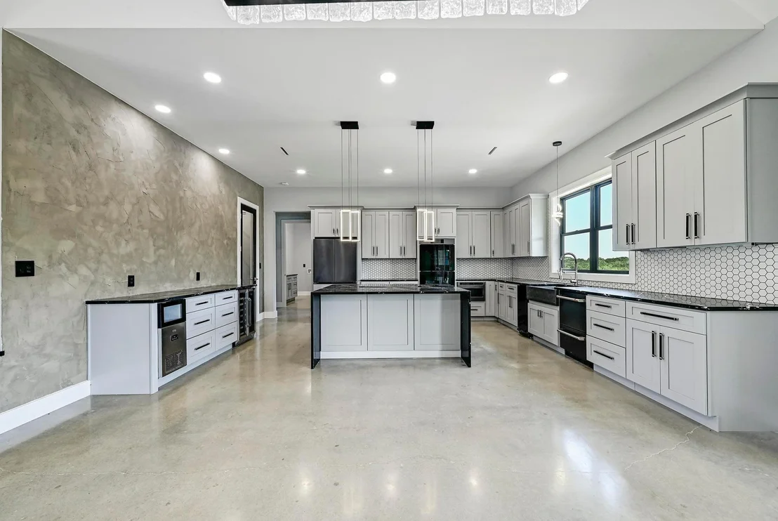 Photo of 304 Spring Hollow DR